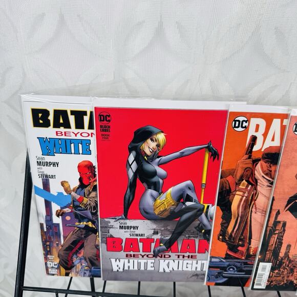 Batman White Knight 1 4 7 Curse 1-7 Red Hood 1, Beyond 5-6 Lot DC Black Label - Picture 2 of 9